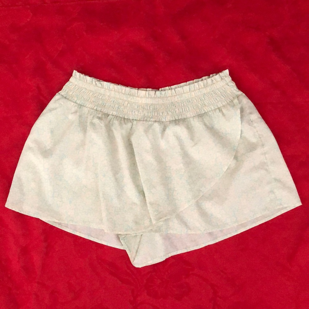 EUC Aerie Lounge Skort